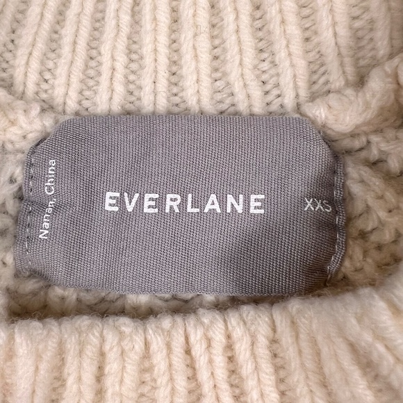 Everlane Cream 100% Wool Chunky Knit Crew Neck Sweater XXS Preppy Quiet Luxury - Picture 2 of 8